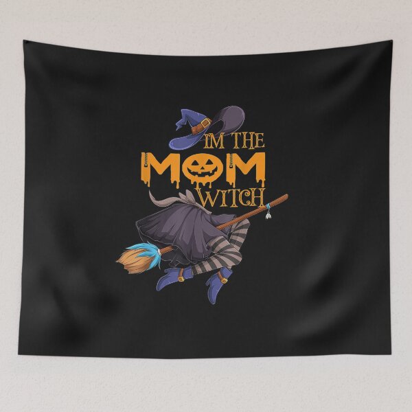 Artikelvorschau, I'm The Mom Witch Halloween Matching Group Costume T-Shirt entworfen und verkauft von Bener-Zurich.