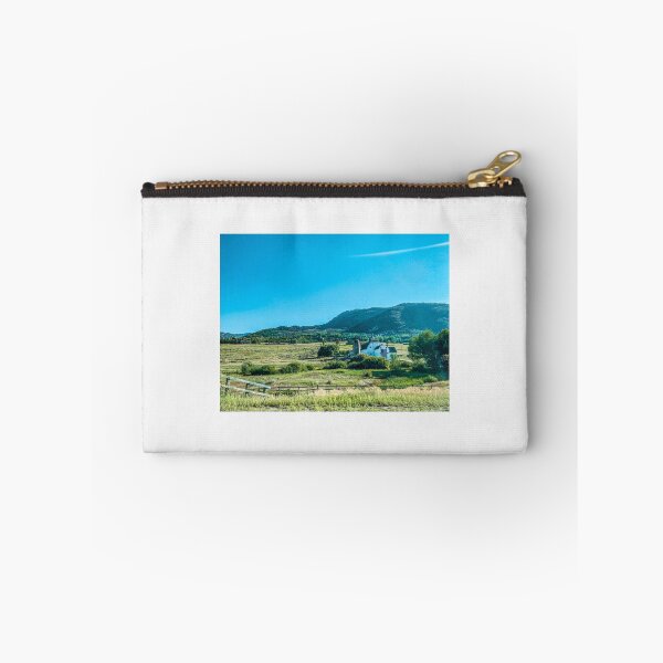 Artikelvorschau, Weiße Scheune| Perfektes Geschenk entworfen und verkauft von cmindyo.