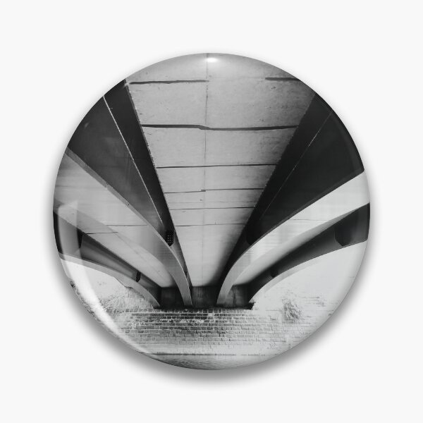 Artikelvorschau, Sheffield Shapes Bridge (versilbert) entworfen und verkauft von TheScraggyBeard.