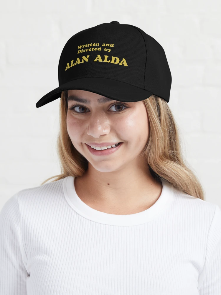 Gorra for Sale con la obra «Escrito y dirigido por Alan Alda» de