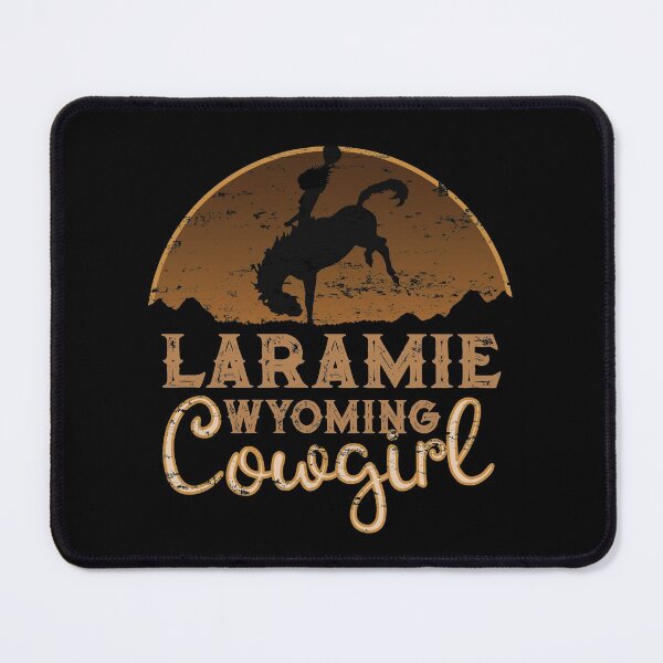 Artikelvorschau, Laramie Wyoming Cowgirl entworfen und verkauft von NoBonesLife.