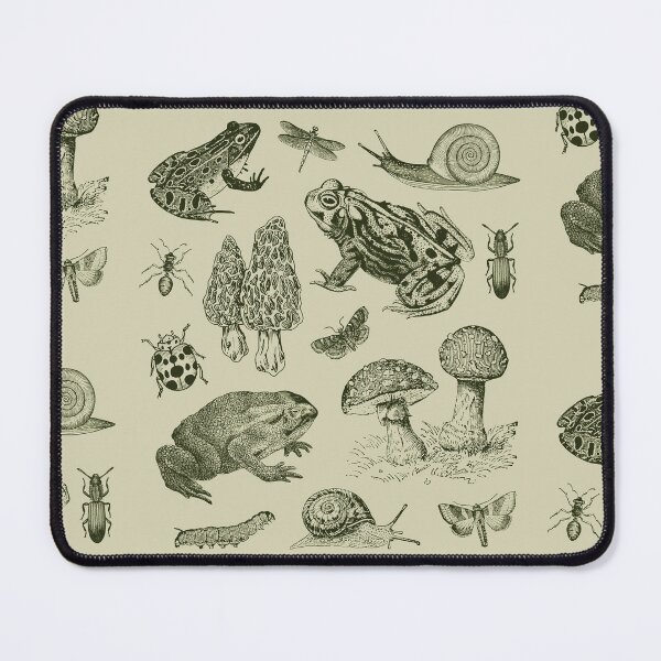 Goblincore Frog Mushroom Snail Moth Insect Vintage Biology Nature Lover - Science Biology Natural History Mouse Pad