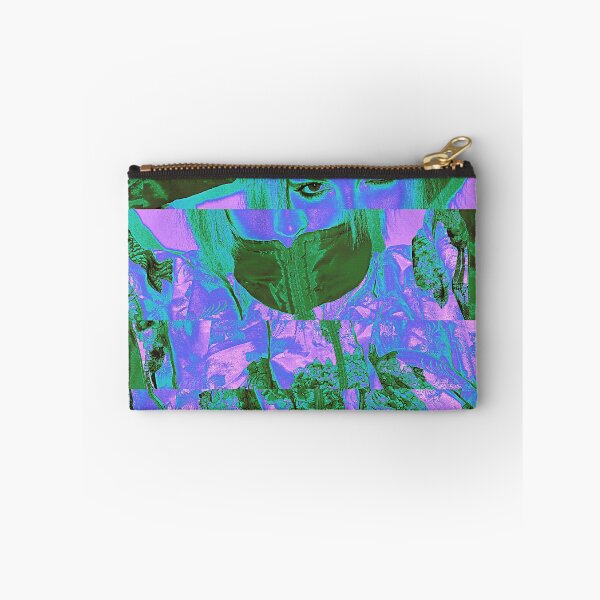 Artikelvorschau, Hippe und trendige Mädchen Lofi Glitch Art entworfen und verkauft von glitchhub.