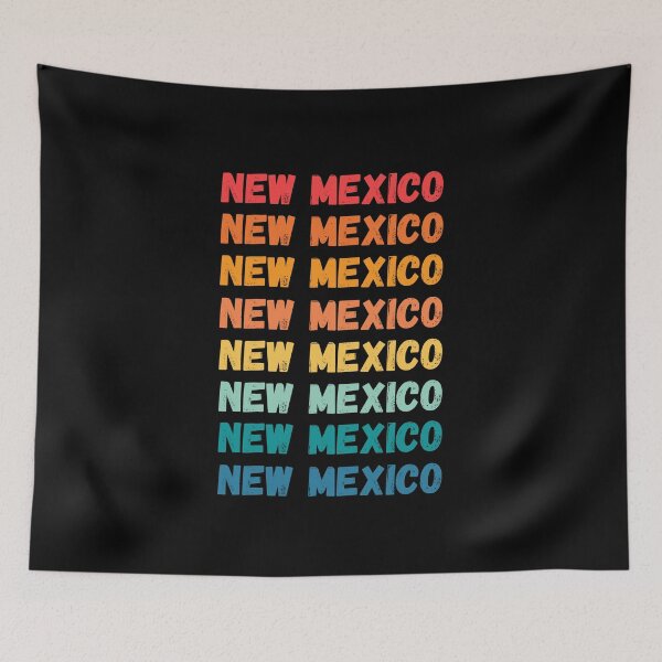 Artikelvorschau, NEW MEXICO - herhaalde retro vintage zonsondergangkleuren met een verontrust ontwerpeffect Grafisch T-shirt | Essentieel T-shirt entworfen und verkauft von printdot.