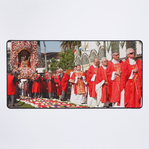 Item preview, Senhor Santo Cristo dos Milagres designed and sold by Gaspar Avila.