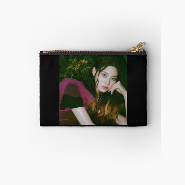 Item preview, STAYC - Seeun - kpop designed and sold by kitten-minho.