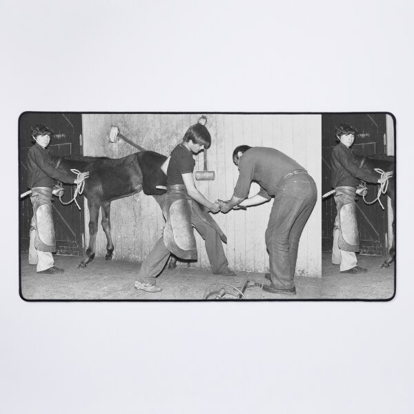 Item preview, r2706/ 7 Nostalgie " Le Haras du Pin " Finition 2021 " (1) les Maréchal-ferrant en action (n&b)(t) Olavia-Olao Okaio Créations designed and sold by o.okaïo.