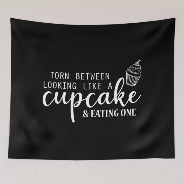 Artikelvorschau, Lustiges Workout Sprüche T-ShirtFunny Workout _ Cupcake entworfen und verkauft von BuniTaly.
