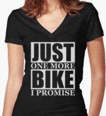 Camiseta entallada de cuello en V Just One More Bike I Promise