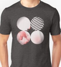 Camiseta ajustada BTS - Alas "Vermillion"