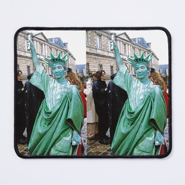 Item preview, r2654/ La Statue de la Liberté au Carnaval de Poitiers 1997 par Okaio Créations - Olavia-Olao   avec canon eos 5 28-70 L f.2.8 et Studio Portable Okaio avec 3 Flashs et les Boites à lumière Okaio designed and sold by o.okaïo.
