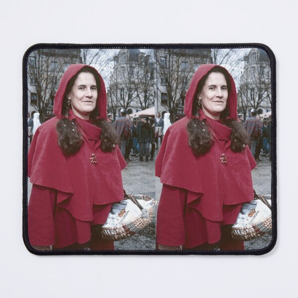 Item preview, r2639/ Le Chaperon Rouge du Carnaval de Poitiers 1997 par Okaio Créations - Olavia-Olao   avec canon eos 5 28-70 L f.2.8 et Studio Portable Okaio avec 3 Flashs et les Boites à lumière Okaio designed and sold by o.okaïo.