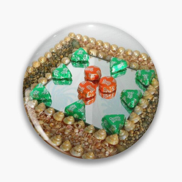 Artikelvorschau, Schokoladen-Geometrie - Orange Crisp und Noisette-Dreiecke entworfen und verkauft von BlueMoonRose.