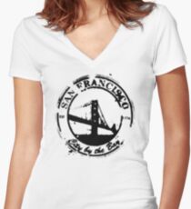 San Francisco - City By The Bay - Grunge Vintage Retro T-Shirt Women's Fitted V-Neck T-Shirt