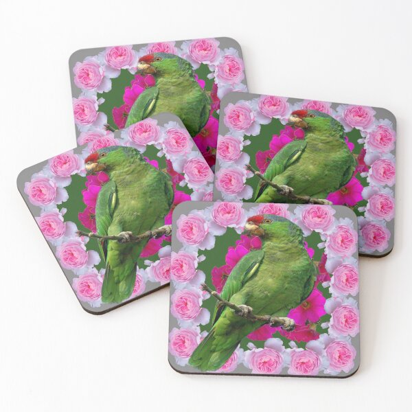Aperçu de l'œuvre PERROQUET ARA VERT DÉCORATIF EN COURONNE DE ROSE ROSE créée et vendue par sharlesart.