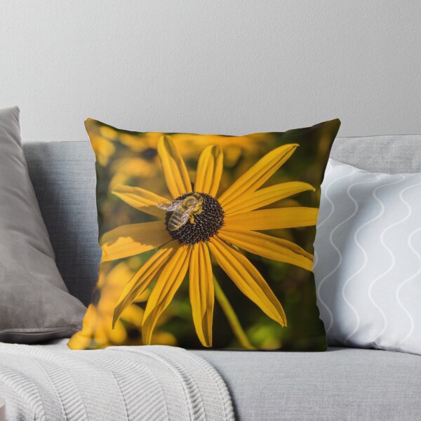 Item preview, Abeja y flor designed and sold by Compelling2011.