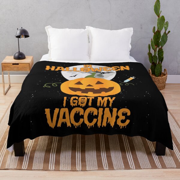 Item preview, In halloween i got my vaccine designed and sold by SANARTEE.