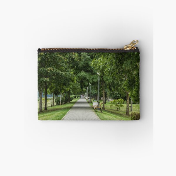 Artikelvorschau, Bäume an der Promenade in Birstonas entworfen und verkauft von Geraldas Galinauskas.