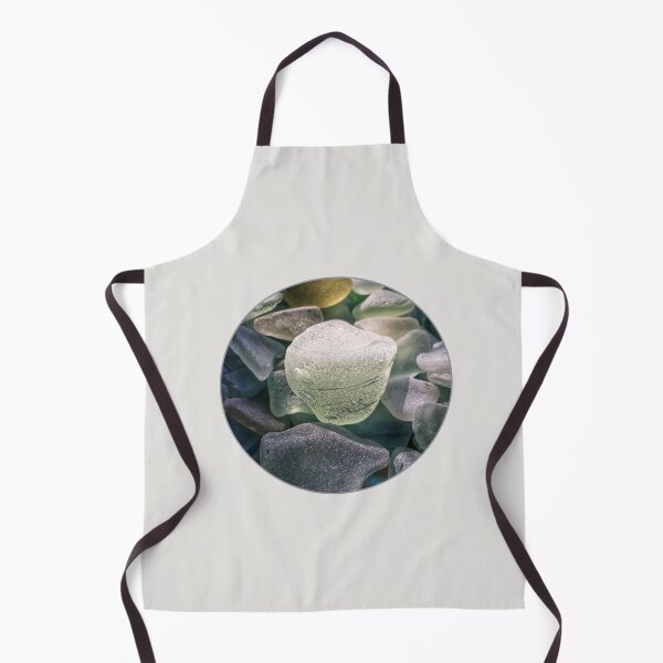 Artikelvorschau, Sea Glass Greys in Circle Light Grey Trim Light Greige entworfen und verkauft von Beachy.