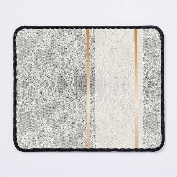 Aperçu de l'œuvre Chic White Gold Minimal Geometric Floral Lace Pattern créée et vendue par LaceySkies.