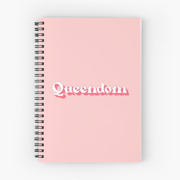Artikelvorschau, Queendom in Pastellrosa entworfen und verkauft von YOSHFRIDAYS.
