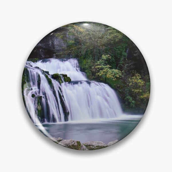 Aperçu de l'œuvre Cascade du Lison créée et vendue par Artphotocathy88.