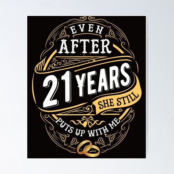 Vista previa del artículo con la obra «Regalo de aniversario de boda divertido 21 años Regalo de matrimonio de boda Camiseta esencial», diseñado y vendido por Dee Lim.