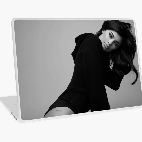 Aperçu de l'œuvre Chaud kylie créée et vendue par klaudiajackline.
