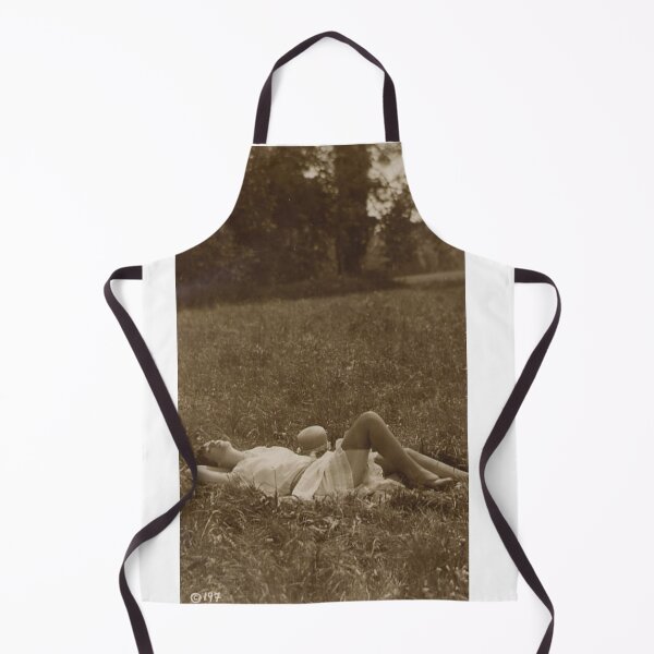 Artikelvorschau, Kopie des viktorianischen Vintage Risque Image entworfen und verkauft von BeautonFashions.
