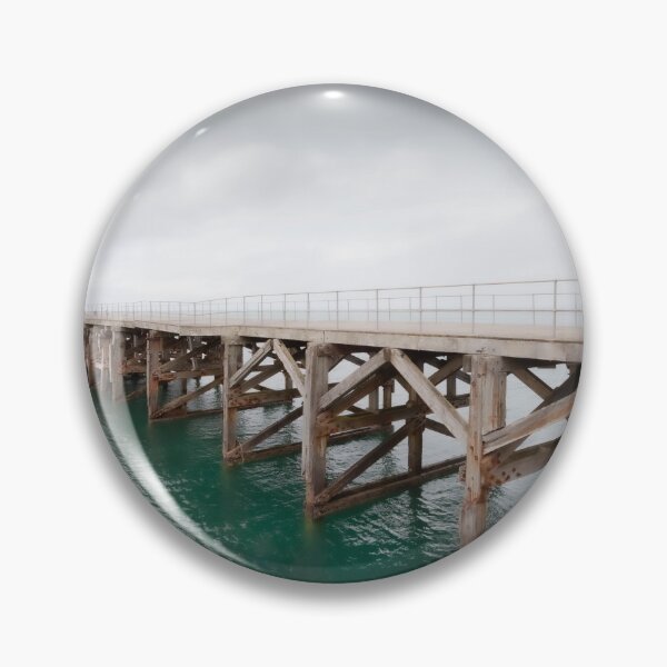 Artikelvorschau, Alter hölzerner Pier entworfen und verkauft von Dave Hare Photography.