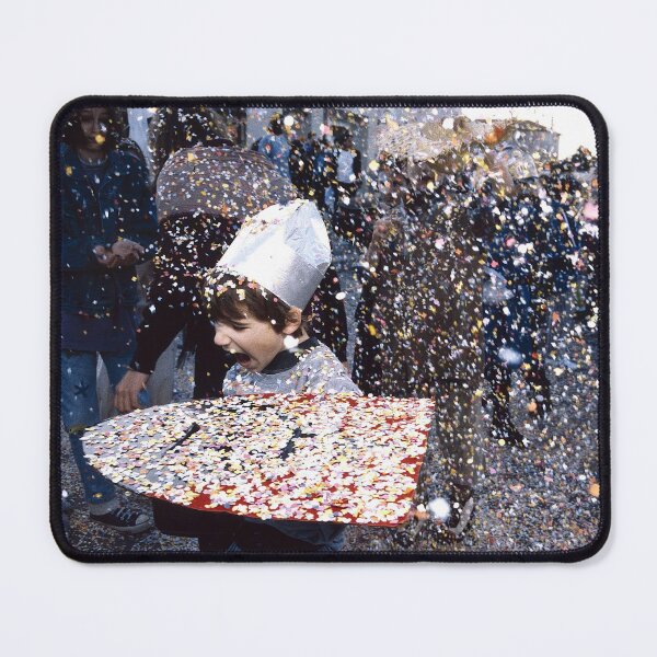 Item preview, r2380/ L'extraordinaire carnaval de Buxerolles 1997 par Okaio Créations Olavia-Olao   avec canon eos 5 28-70 L f.2.8 et Studio Portable Okaio avec 3 Flashs boite à lumière Okaio designed and sold by o.okaïo.