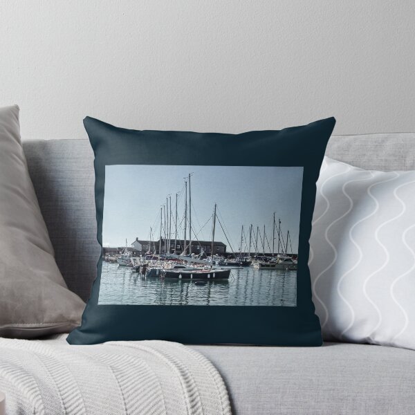 Aperçu de l'œuvre A Still Harbour créée et vendue par lynn carter.
