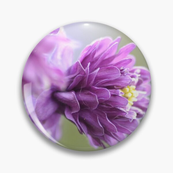 Item preview, Macro flor morada designed and sold by Esther Hutchcroft.
