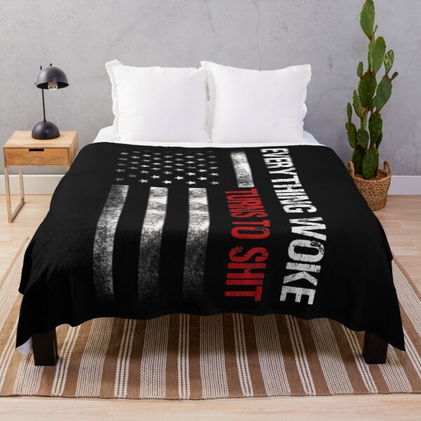 Artikelvorschau, Everything Woke Turns to Shit Us American USA Flag T-Shirt entworfen und verkauft von Tourane-Navy.