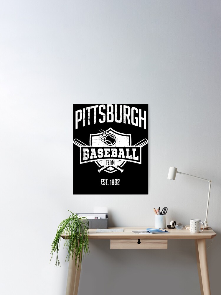 Distressed Retro Baseball Look Party Tailgate Fan Gift T-Shirt