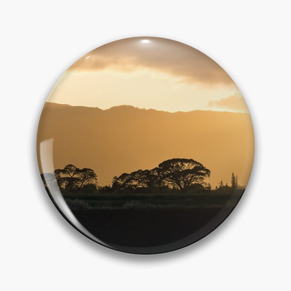 Artikelvorschau, Hawaiian Sunset - Goldenes Glühen hinter Waianae-Gebirgszug entworfen und verkauft von Georgia Mizuleva.