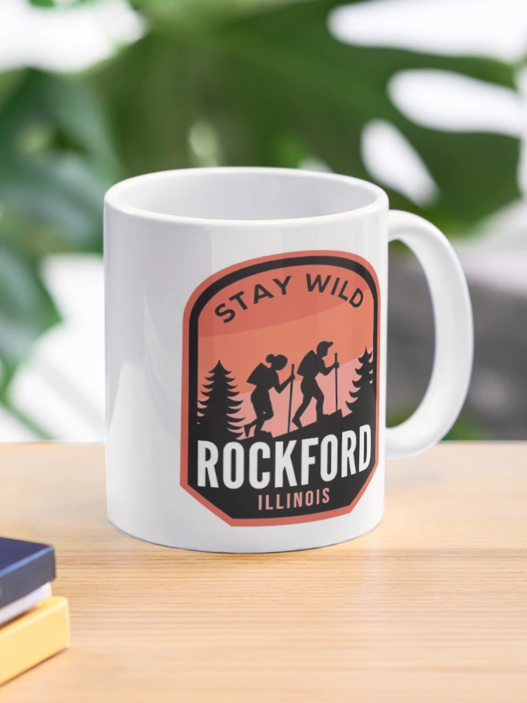 Aperçu 1 sur 6. Mug à café avec l'œuvre Rockford Illinois Hiking in Nature créée et vendue par HalpinDesign.