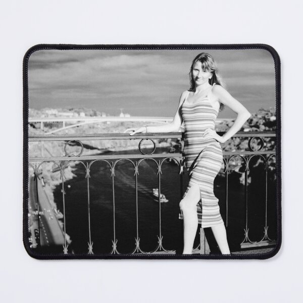 Item preview, Lines of Femininity designed and sold by Benjamin Fauvel.