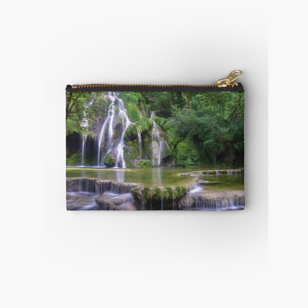 Aperçu de l'œuvre Cascade des Tufs créée et vendue par Artphotocathy88.