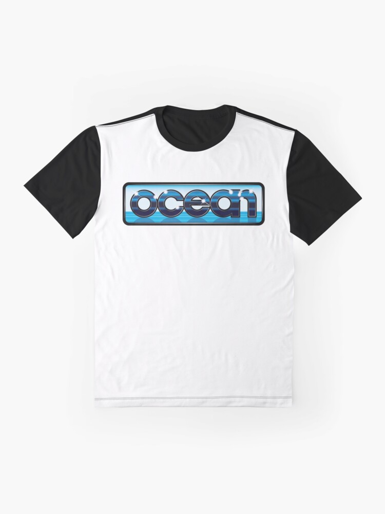Imagen 4 de 5, Camiseta gráfica con la obra Logotipo de Ocean Software de los años 80 - Recreación de alta calidad 100% (Amiga, C64, Amstrad, Spectrum), diseñada y vendida por ybotnosdirb.