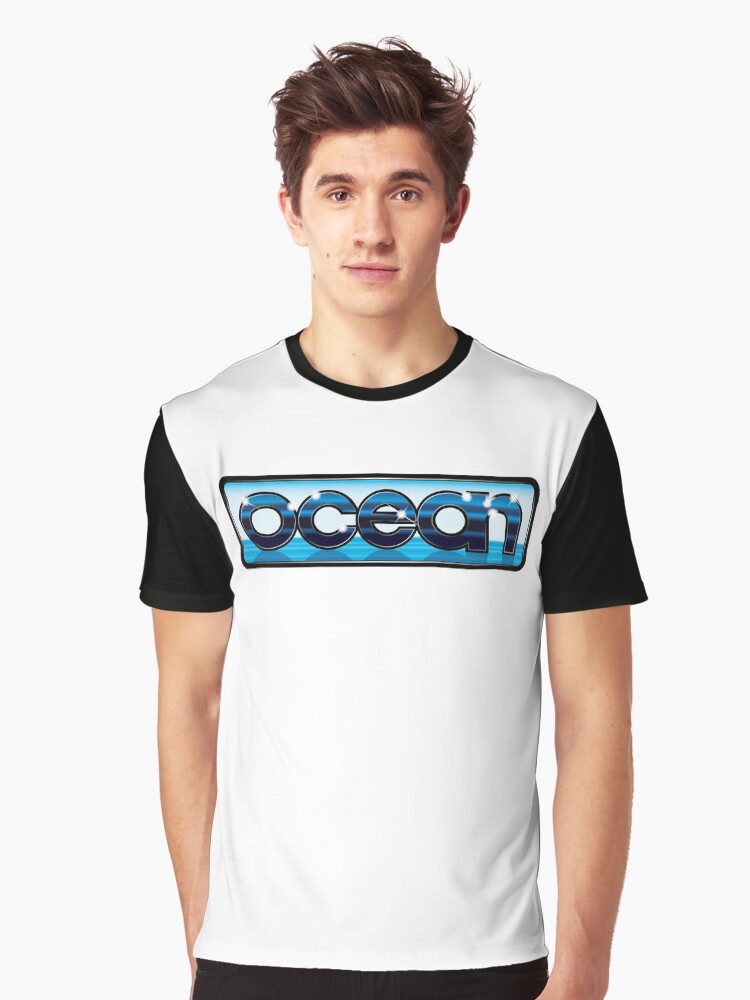 Imagen 1 de 5, Camiseta gráfica con la obra Logotipo de Ocean Software de los años 80 - Recreación de alta calidad 100% (Amiga, C64, Amstrad, Spectrum), diseñada y vendida por ybotnosdirb.