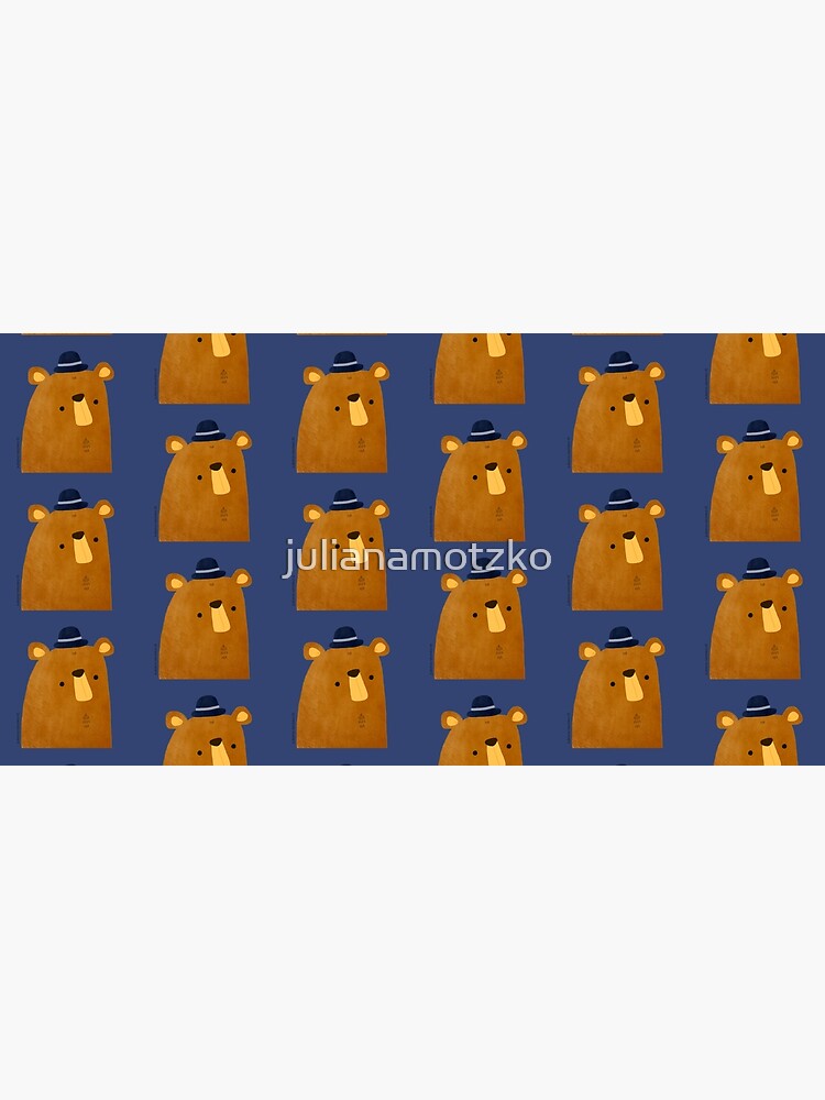 Bear with Hat by julianamotzko