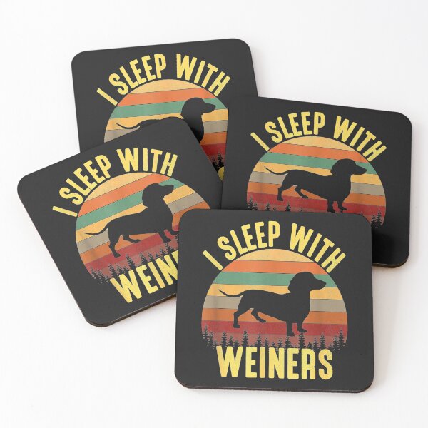 Aperçu de l'œuvre je dors avec weiners Teckel weiner chien créée et vendue par JudithPre11.