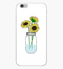 Sonnenblumen in einem Glas iPhone-Hülle & Cover