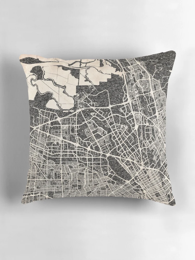 Aperçu 3 sur 4. Coussin avec l'œuvre Santa Clara map California Ink lines créée et vendue par InkMaps.