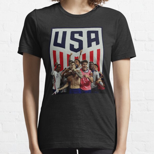 USA Fußball Pulisic Feier Essential T-Shirt