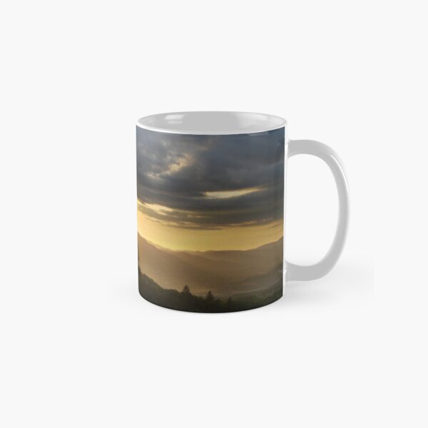Sunlight through the clouds Classic Mug
