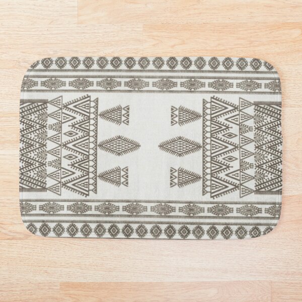 White Oriental Traditional Moroccan Farmhouse Style Bath Mat
