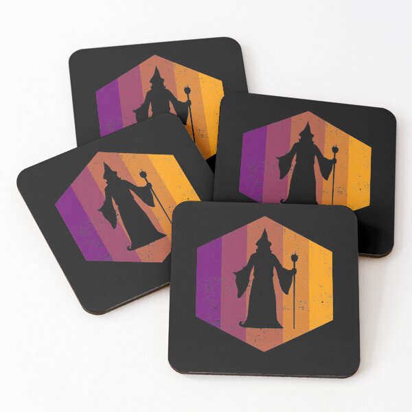 Artikelvorschau, Vintage Halloween-Hexe - Hexenliebhaber entworfen und verkauft von meedTee.