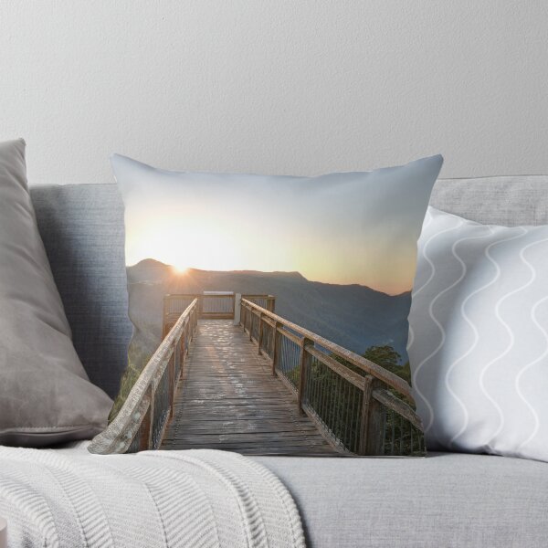 Sunrise at the Dorrigo Skywalk Throw Pillow